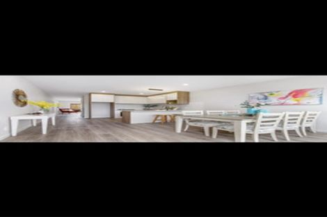 Photo of property in 17 Dinaric Lane, Westgate, 0814