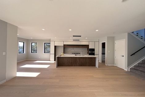 Photo of property in 43b The Avenue, Albany, Auckland, 0632