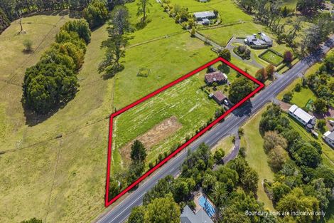 Photo of property in 154 Tawa Road, Kumeu, 0891