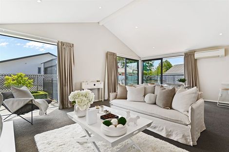 Photo of property in 56 Mcfaddens Road, St Albans, Christchurch, 8052