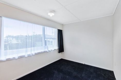 Photo of property in 17 John Street, Levin, 5510