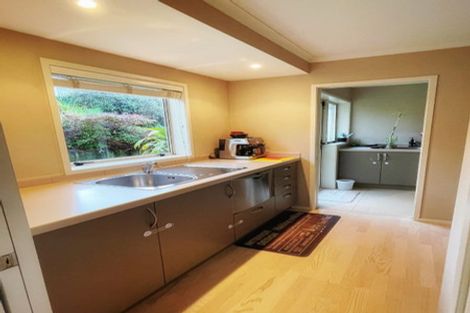 Photo of property in 15 Matheson Road, Red Beach, 0932