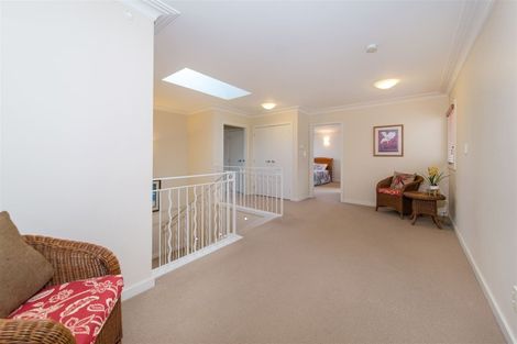 Photo of property in 35 Eynsham Court, Dannemora, Auckland, 2016