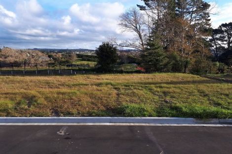 Photo of property in 11 Grenache Way, Kumeu, 0810