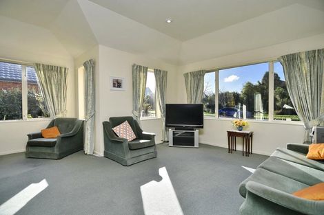 Photo of property in 27 Beechwood Drive, Northwood, Christchurch, 8051