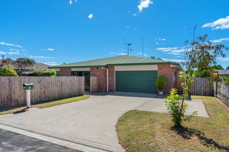 Photo of property in 63 Kane Road, Papamoa Beach, Papamoa, 3118