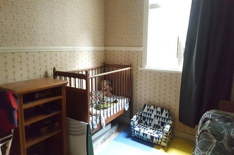 Photo of property in 2/193a Henderson Valley Road, Henderson, Auckland, 0612