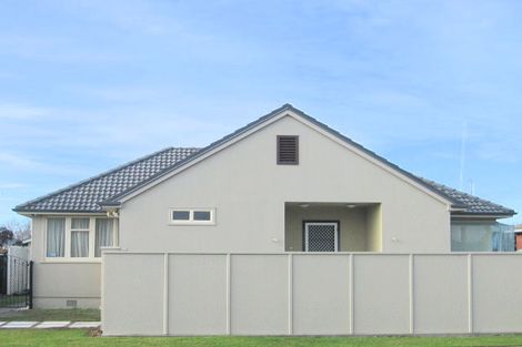 Photo of property in 710 Grove Road, Mayfair, Hastings, 4122