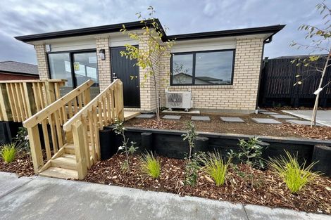 Photo of property in 2/26 Pah Road, Papatoetoe, Auckland, 2025