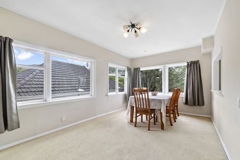 Photo of property in 15 Aplin Terrace, Ngaio, Wellington, 6035