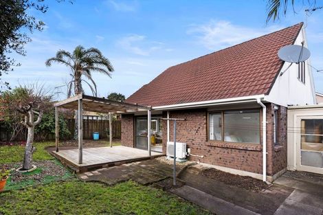 Photo of property in 1/5 Cornelian Crescent, Half Moon Bay, Auckland, 2012