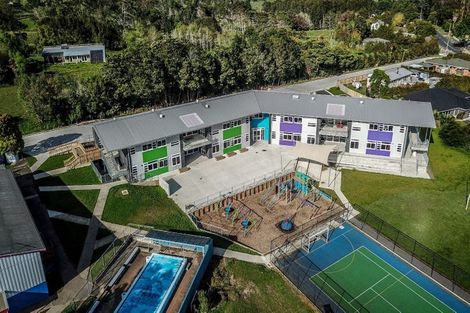 Photo of property in 40 Jane Maree Road, Kumeu, 0810