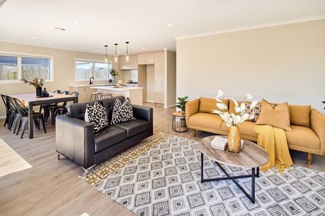 Photo of property in 5 Rotoiti Place, Paraparaumu, 5032