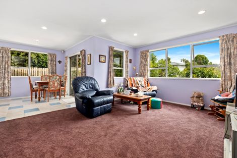 Photo of property in 123 Weatherly Road, Torbay, Auckland, 0630