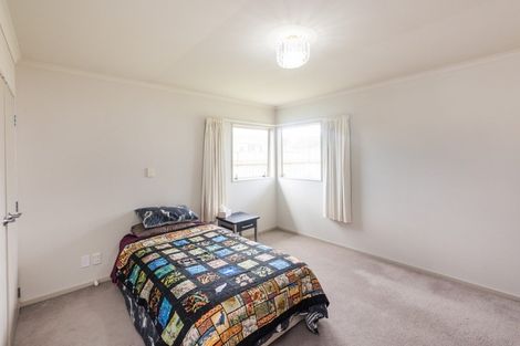 Photo of property in 986 Tremaine Avenue, Roslyn, Palmerston North, 4414