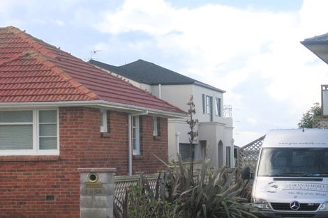 Photo of property in 185a Te Atatu Road, Te Atatu South, Auckland, 0610