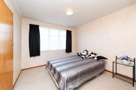 Photo of property in 25 Ruamahanga Crescent, Terrace End, Palmerston North, 4410