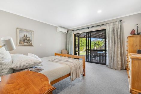 Photo of property in 5 Basilton Close, Bucklands Beach, Auckland, 2012