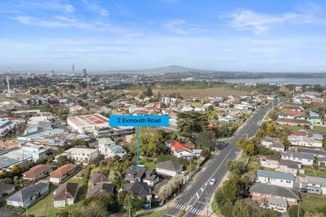 Photo of property in 2 Exmouth Road, Northcote, Auckland, 0627