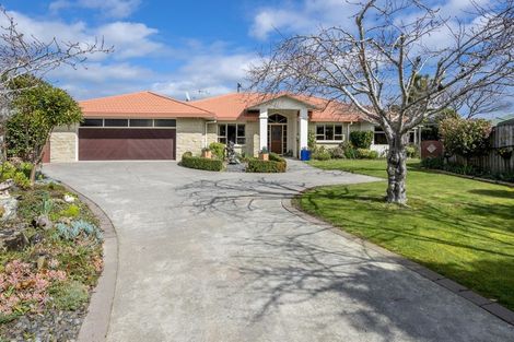 Photo of property in 10 Gimblett Court, Levin, 5510