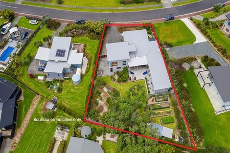 Photo of property in 10 Lax Crescent, Leigh, 0985