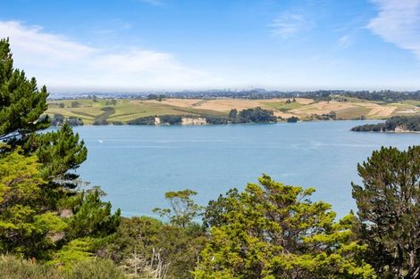 Photo of property in 150 Wade River Road, Wade Heads, Whangaparaoa, 0932