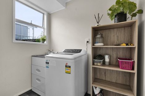 Photo of property in 9 Camellia Avenue, Bell Block, New Plymouth, 4312