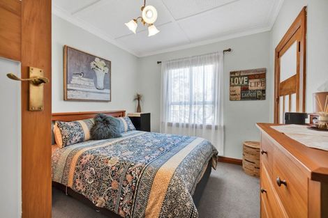 Photo of property in 2 Hurworth Road, Hurworth, New Plymouth, 4371