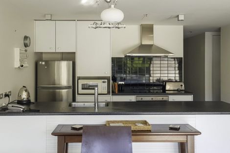 Photo of property in Montreaux Apartments, 5a/164 The Terrace, Wellington Central, Wellington, 6011