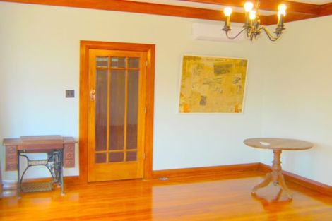 Photo of property in 17 Henderson Street, Karori, Wellington, 6012