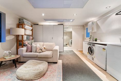 Photo of property in 1a Agathis Avenue, Mairangi Bay, Auckland, 0630