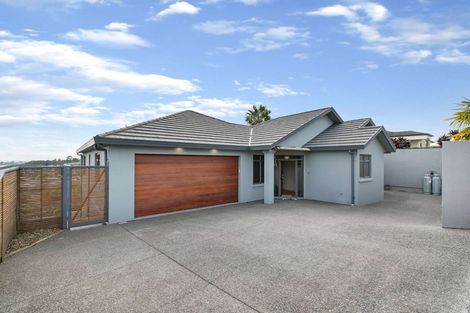 Photo of property in 31 Aurora Avenue, Welcome Bay, Tauranga, 3112