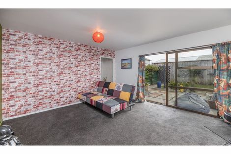 Photo of property in 51a Shackleton Street, New Brighton, Christchurch, 8061