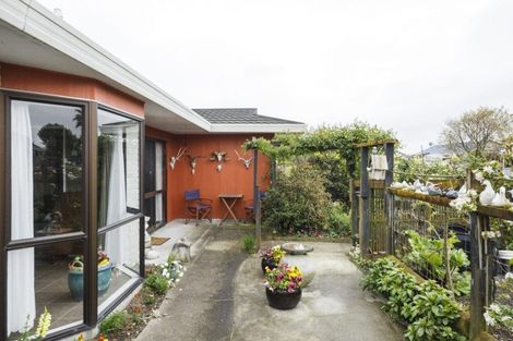 Photo of property in 14 Willowstream Grove, Cloverlea, Palmerston North, 4412