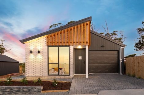 Photo of property in 41 Puhikawa Street, Massey, 0614