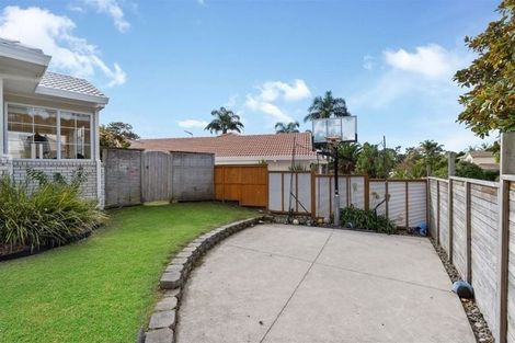 Photo of property in 13 Westminster Gardens, Unsworth Heights, Auckland, 0632