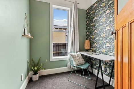 Photo of property in 70 Thackeray Place, Waltham, Christchurch, 8023