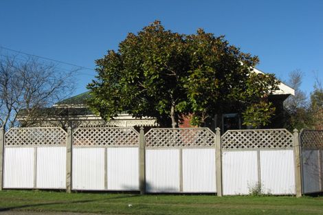 Photo of property in 9 Arthur Street, Winton, 9720