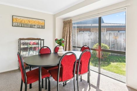 Photo of property in Redwood Village, 29/42 Main Road, Tawa, Wellington, 5028
