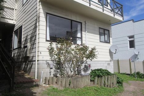 Photo of property in 5/51 Austin Street, Mount Victoria, Wellington, 6011