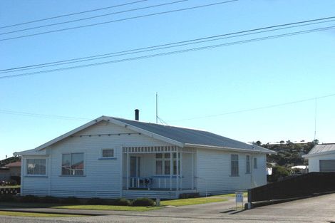 Photo of property in 122 Park Street, Hokitika, 7810