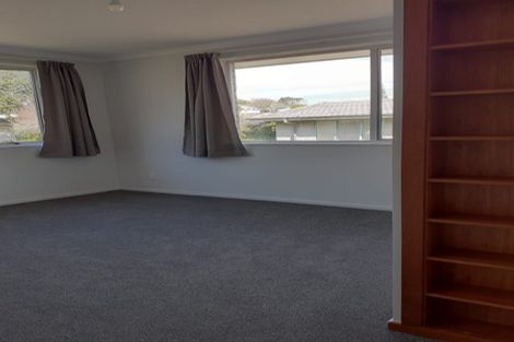 Photo of property in 27 Vancouver Place, Marfell, New Plymouth, 4310