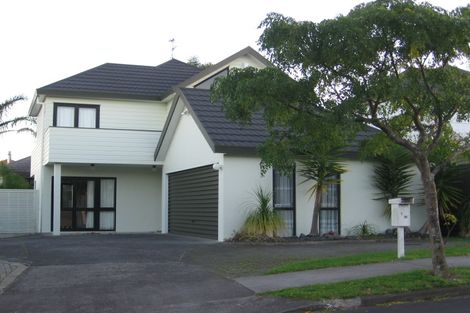 Photo of property in 1/16 Glucina Avenue, West Harbour, Auckland, 0618