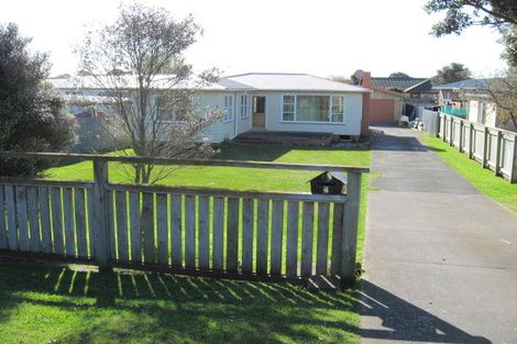 Photo of property in 4 Parakai Street, Paraparaumu, 5032