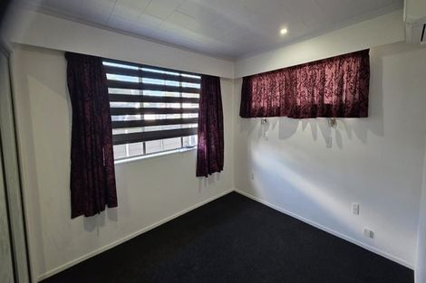 Photo of property in 7 Poplar Grove, Whalers Gate, New Plymouth, 4310