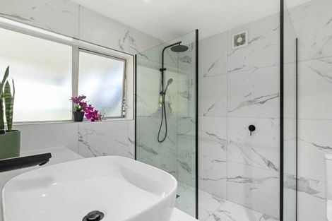 Photo of property in 2/73b Rukutai Street, Orakei, Auckland, 1071