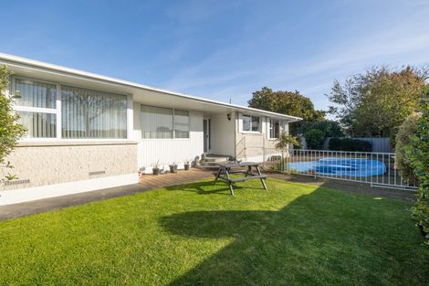 Photo of property in 64 Nevada Drive, Merrilands, New Plymouth, 4312