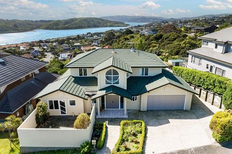 Photo of property in 35 Halladale Road, Papakowhai, Porirua, 5024