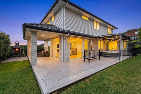 Photo of property in 10 Bloomfield Rise, Stanmore Bay, Whangaparaoa, 0932