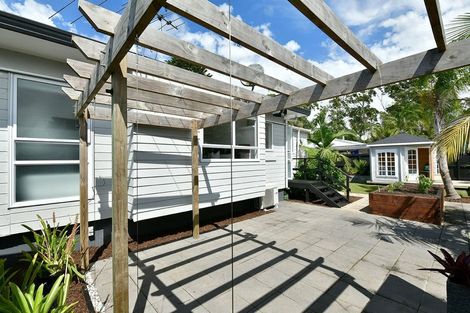 Photo of property in 33b Springs Road, Parakai, 0830